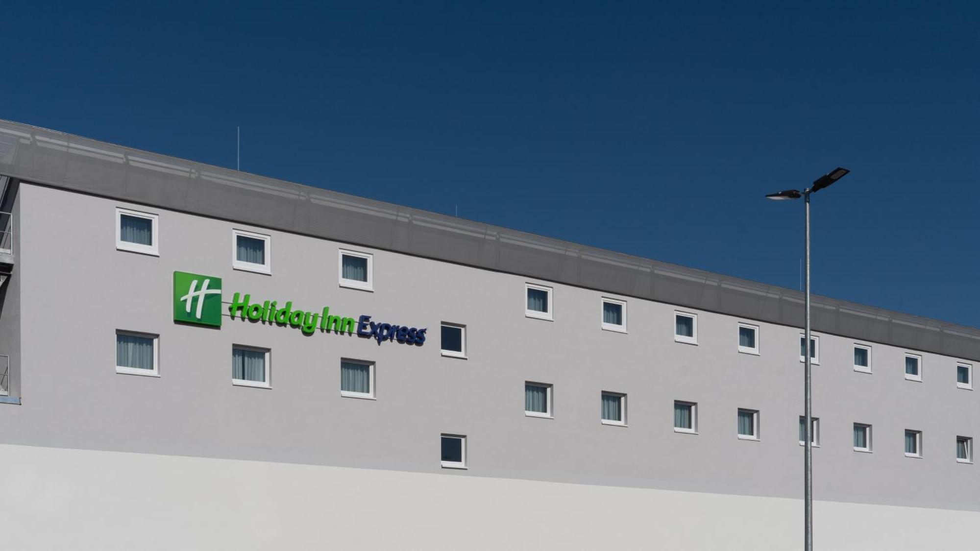 Holiday Inn Express - Hamburg South A7-As42, An Ihg Hotel Egestorf Eksteriør billede