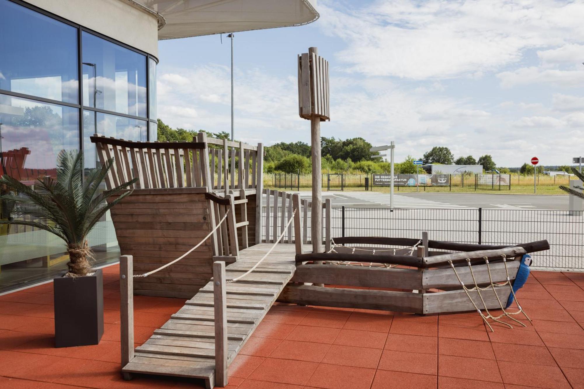 Holiday Inn Express - Hamburg South A7-As42 By Ihg Egestorf Eksteriør billede