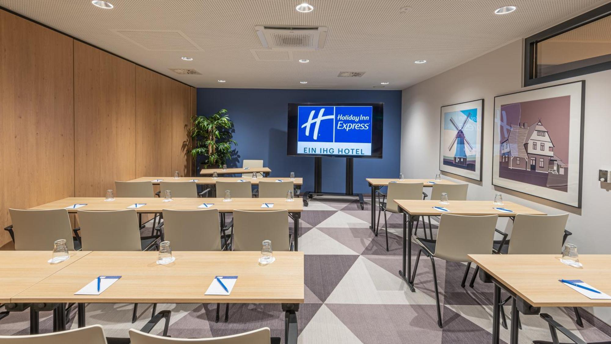 Holiday Inn Express - Hamburg South A7-As42 By Ihg Egestorf Eksteriør billede
