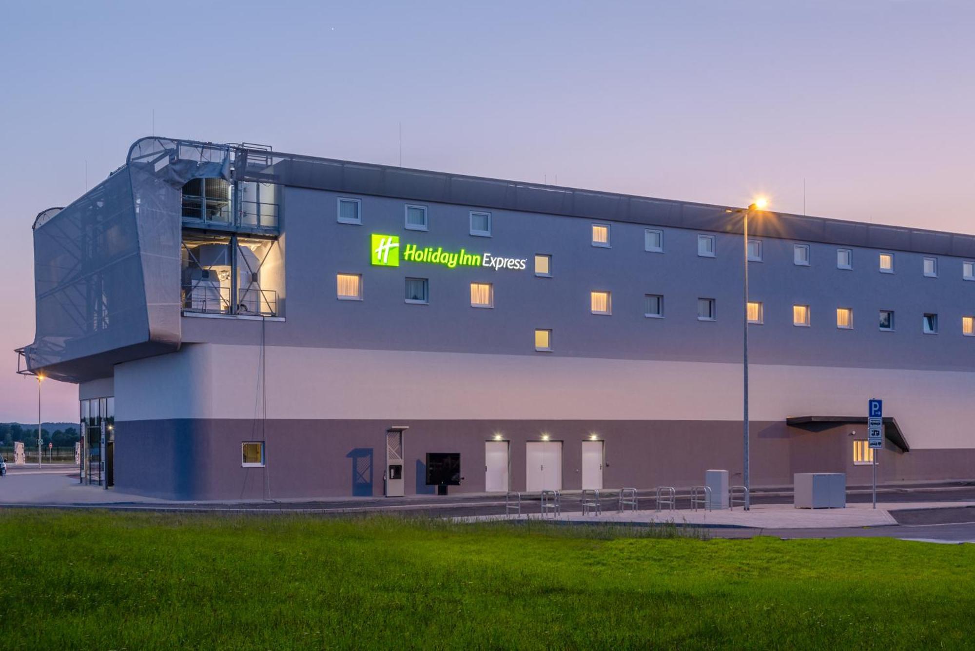 Holiday Inn Express - Hamburg South A7-As42 By Ihg Egestorf Eksteriør billede